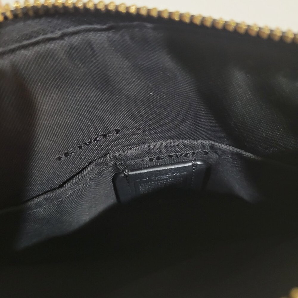 COACH LEATHER CROSS BODY PURSE *AUTHENTIC* - Picture 11 of 13